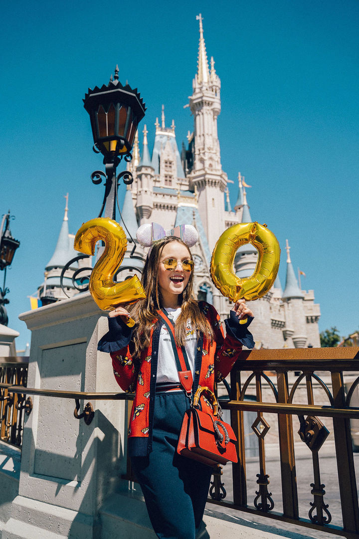 Foto Larissa Manoela na Disney Foto Larissa Manoela na Disney - Imagem 2