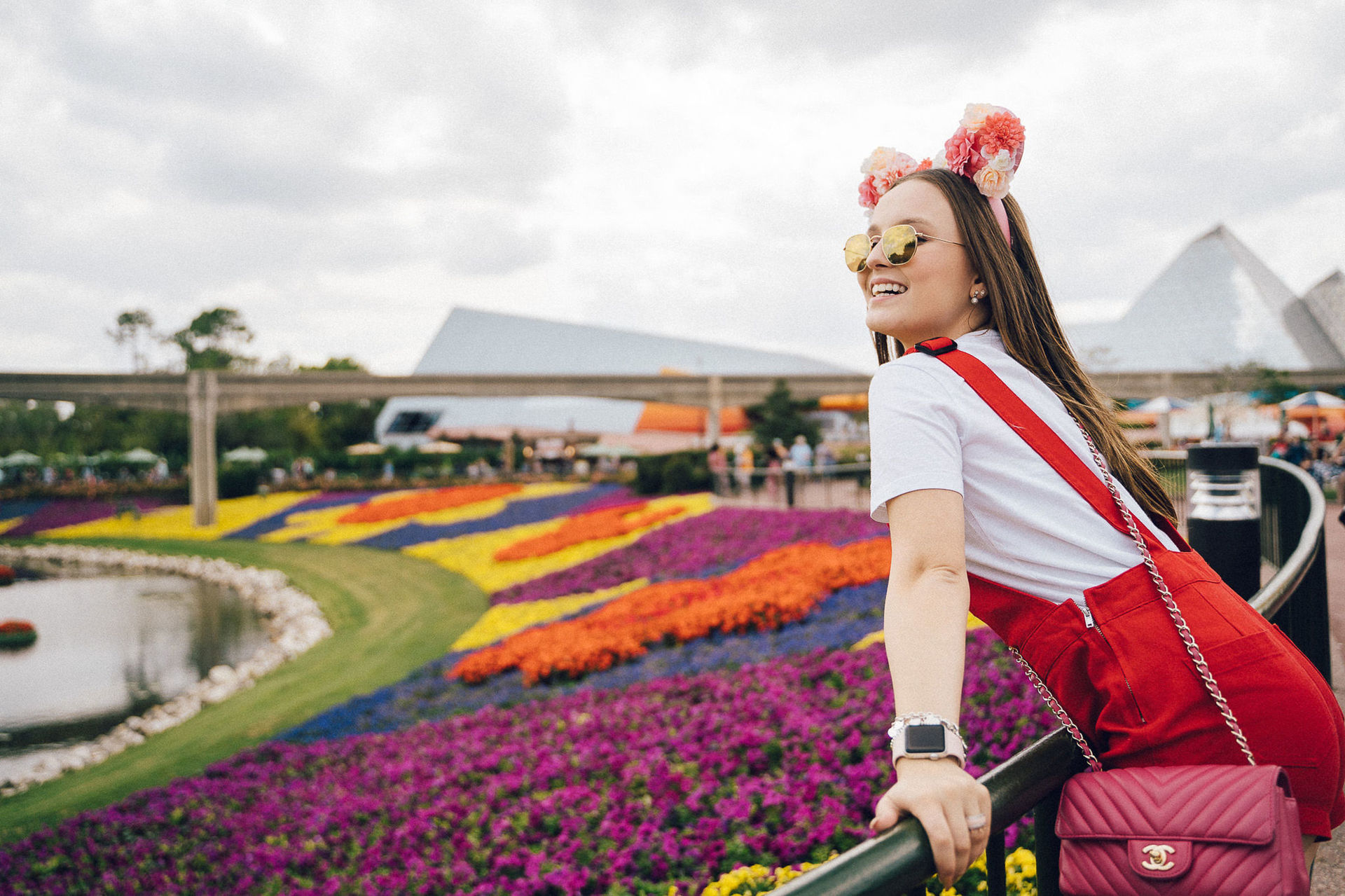 Foto Ensaio Larisa Manoela no Epcot Foto Ensaio Larisa Manoela no Epcot - Imagem 2