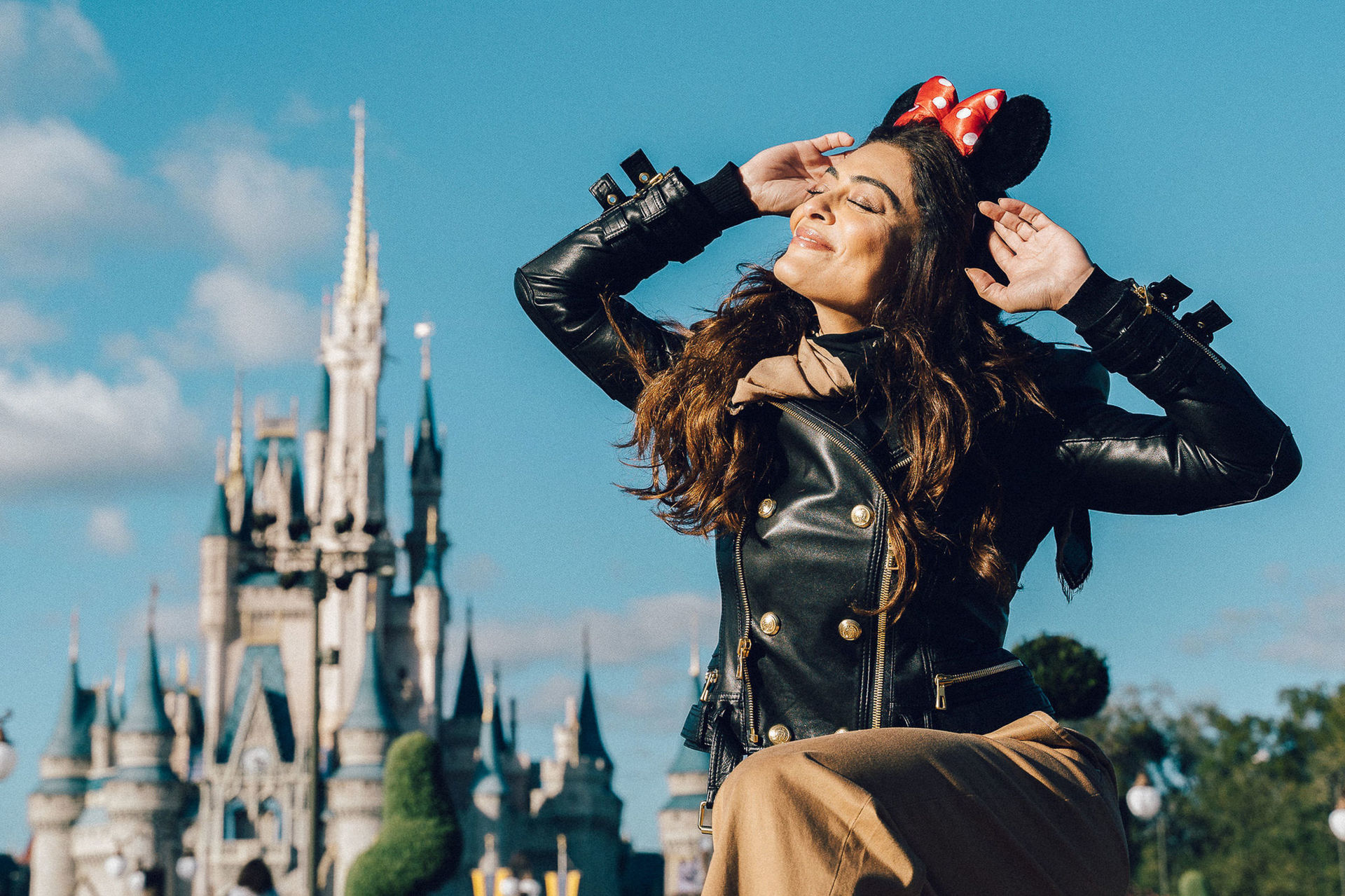 Foto Juliana Paes na Disney Foto Juliana Paes na Disney - Imagem 1